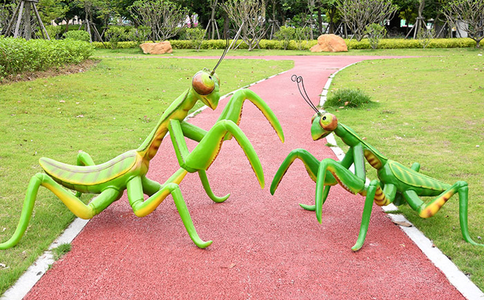 昆虫玻璃钢雕塑