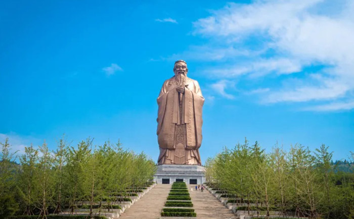 铜孔子雕塑